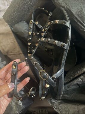 Valentino Studded Black Women's Strappy gladiator Rockstud Sandals